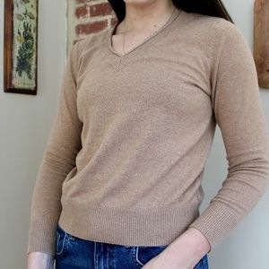 Neutral V-Neck Sweater Size M